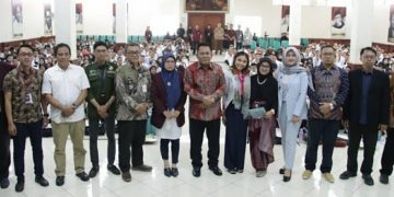 Ketua DPRD Jabar Taufik Hidayat Sampaikan Materi Wawasan Kebangsaan Pada Mahasiswa UKRI