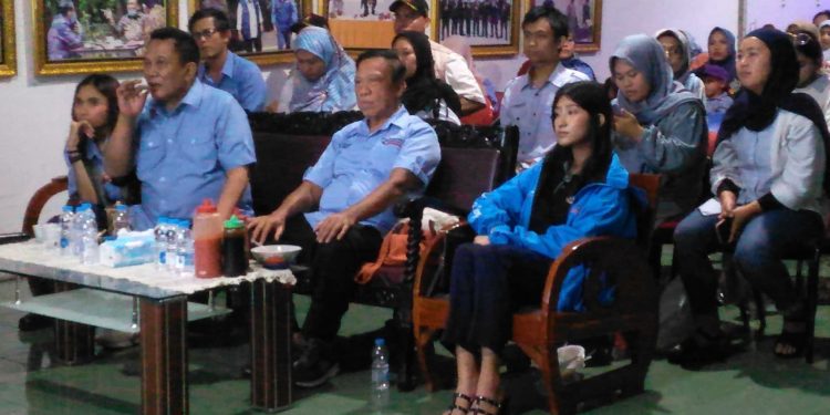 Caleg DPR RI Eversti Nevalia Dampingi FYP Nobar Debat Capres ke-3
