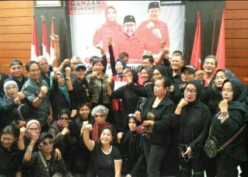 Forum Rakyat Menggugat Serahkan Maklumat ke PDIP Untuk Konsolidasi Nasional dan Tolak Hasil Pemilu 2024