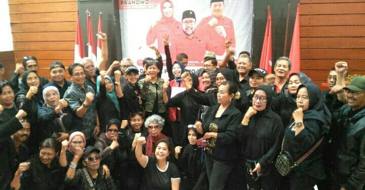 Forum Rakyat Menggugat Serahkan Maklumat ke PDIP Untuk Konsolidasi Nasional dan Tolak Hasil Pemilu 2024