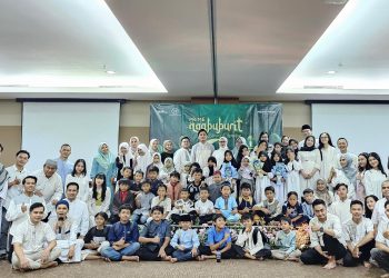 PRIME PARK Hotel Bandung Gelar Buka Bersama Warga Sekitar