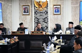 Ketua DPRD Jabar Taufik Hidayat Raker Bersama Pj Gubernur Jabar Bahas Tiga Raperda