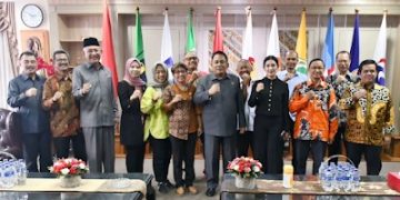 Ketua DPRD Jabar Taufik Hidayat Terima Kunjungan Kerja Pansus LKPJ DPRD Yogyakarta