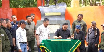 Panglima TNI Jenderal Agus Subiyanto Resmikan Replika Benteng Cikahuripan