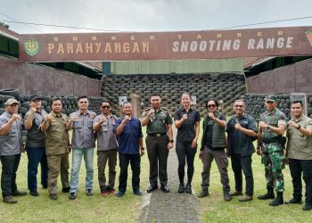 Danyonarmed 4/Parahyangan Mayor Januar Idrus Gelar Giat Tembak Pistol Bersama EIGER