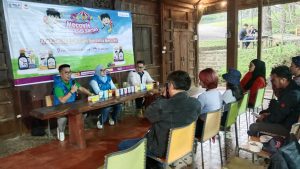 Dari kiri kiri ke kanan, General Manager PT Mecosin Indonesia, Wong Inte, Product Manager PT Mecosin Indonesia, Netty Widiastuti, Marketing Operasional Manager Dago Dream Park Bandung, Revi Laurentius.