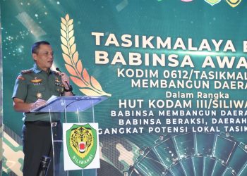 Pangdam Siliwangi Apresiasi Potensi UMKM dan Dedikasi Babinsa dalam Tasikmalaya Expo 2025