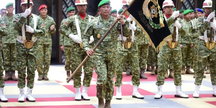 Letjen TNI Mohammad Fadjar Resmi Jabat Dankodiklatad, Tongkat Komando Strategis TNI AD Berganti